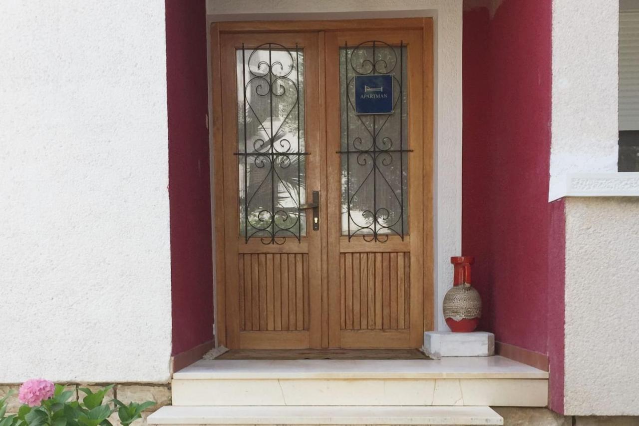 Domic ,Two Bedrooms Whit Large Terrace Njivice Exterior foto